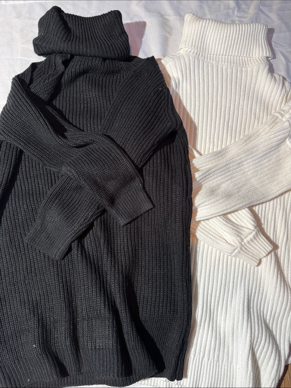 2 Piece-Classic Ribbed Turtleneck Sweater Dresses - Black & White